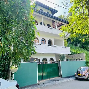 Nine Guest house Kandy